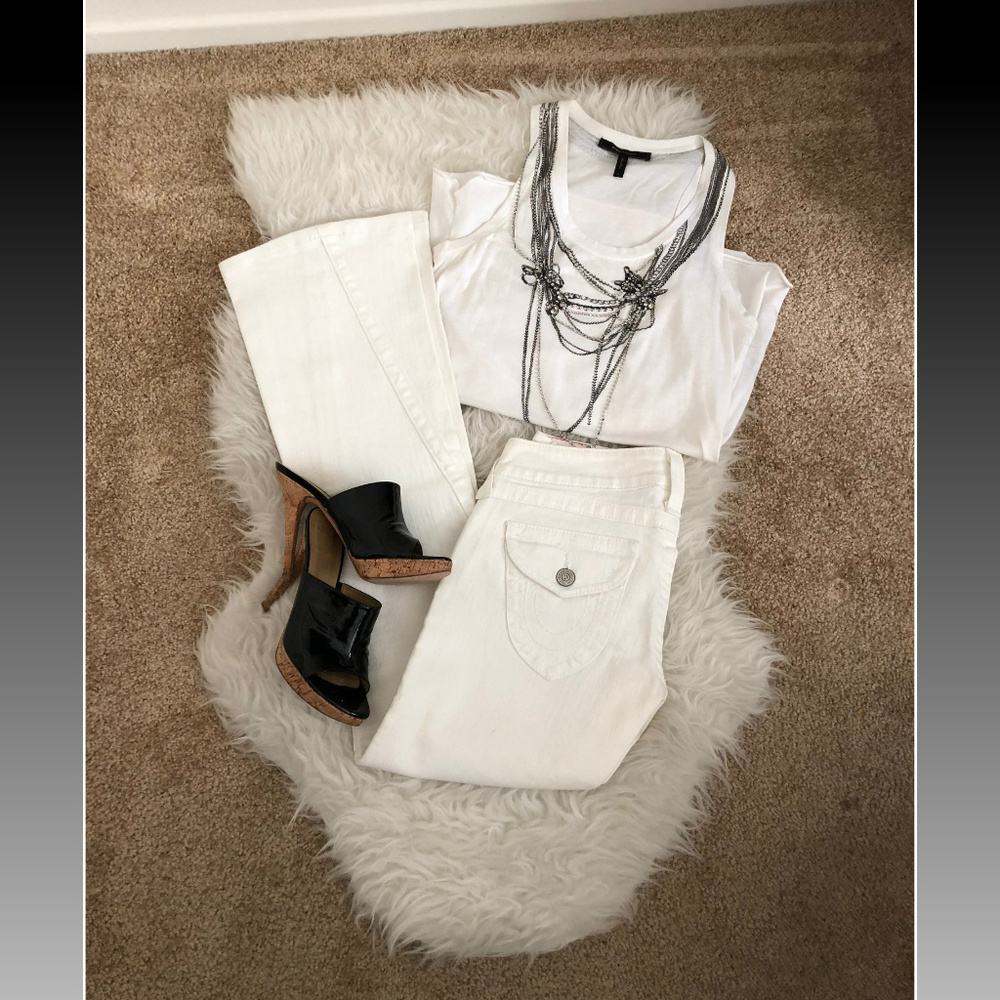 TRUE RELIGION low rise white jeans Flare Leg